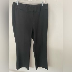 Black Women’s size 8 LOFT dress pants/slacks